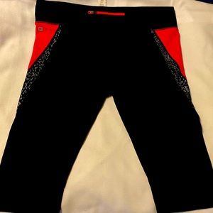Fabletics crop leggings